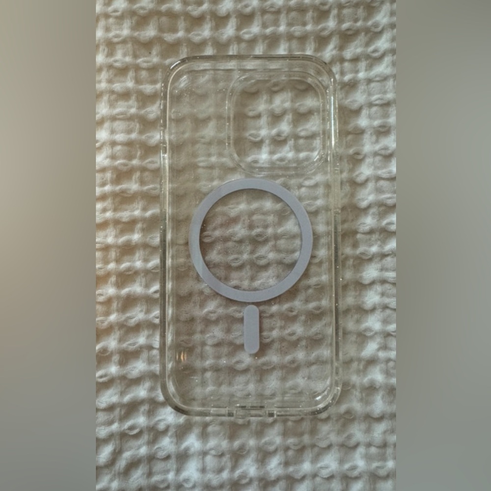 iPhone 15 Pro Case - Picture 5 of 5